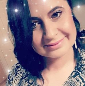 Meet your Posher, Hayley